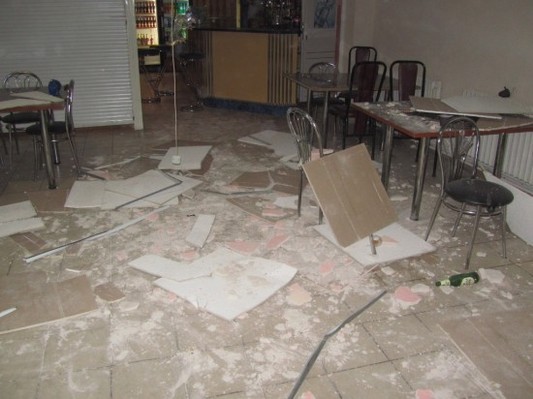 В кафе в Волковыске обрушился потолок
