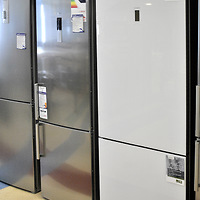 Холодильники: Liebherr, Bosch, AEG, LG, Siemens.