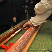 Дегустация самой большой колбасы в Беларуси от Гродненского мясокомбината