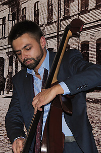 Алексей Крышталь, контрабасист City Jazz Quartet