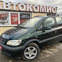 Opel Zafira (7 мест) 2000 года выпуска. Цена — 19900 руб. ($5999)